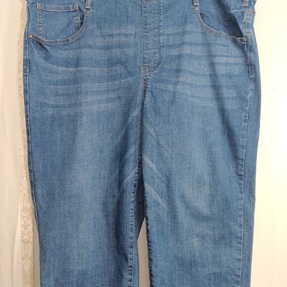 TIME & TRU Women's 20 / XXL Med Wash Stretch Denim Capris Pull-On /5-Pocket‎ C4 - Picture 11 of 13